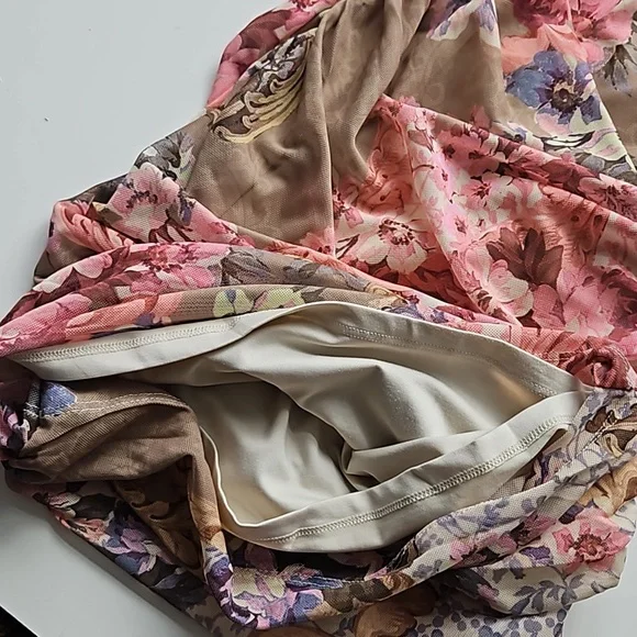 Dynamite Rouched Midi Dress - Picture 5 of 8